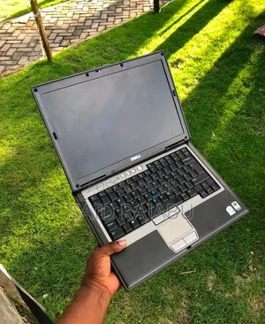 Laptop Dell Latitude E6400 3GB Intel HDD 160GB