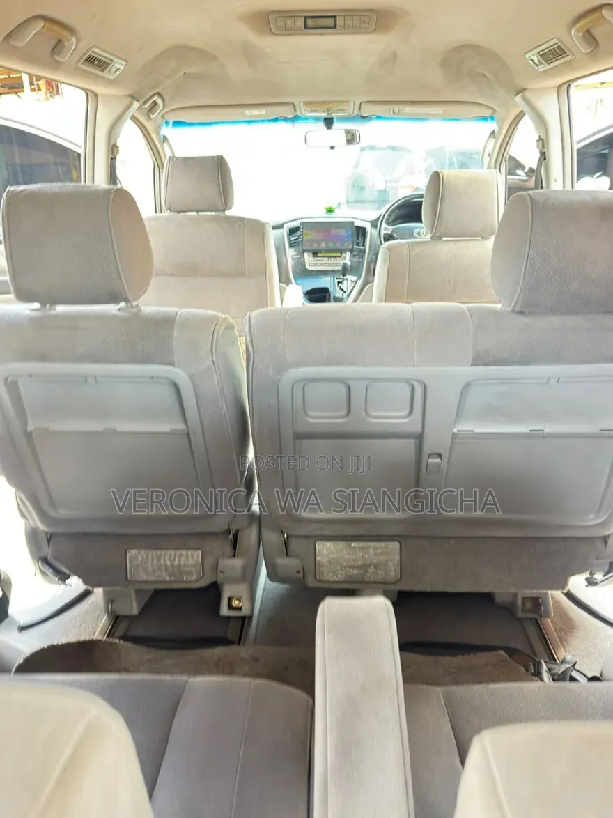 Toyota Alphard 2004