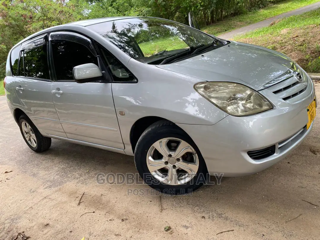 Toyota Corolla Spacio 2003 Silver