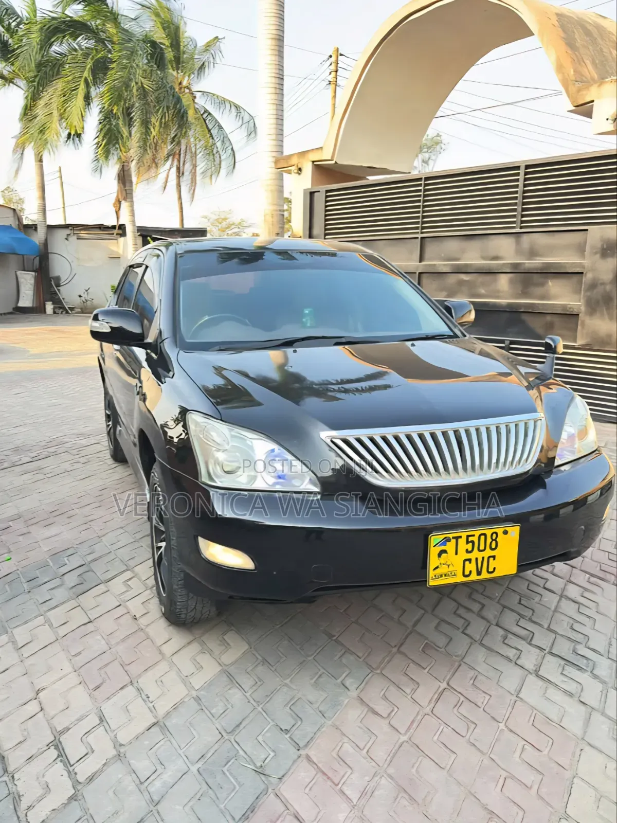 Toyota Harrier 2004 Black