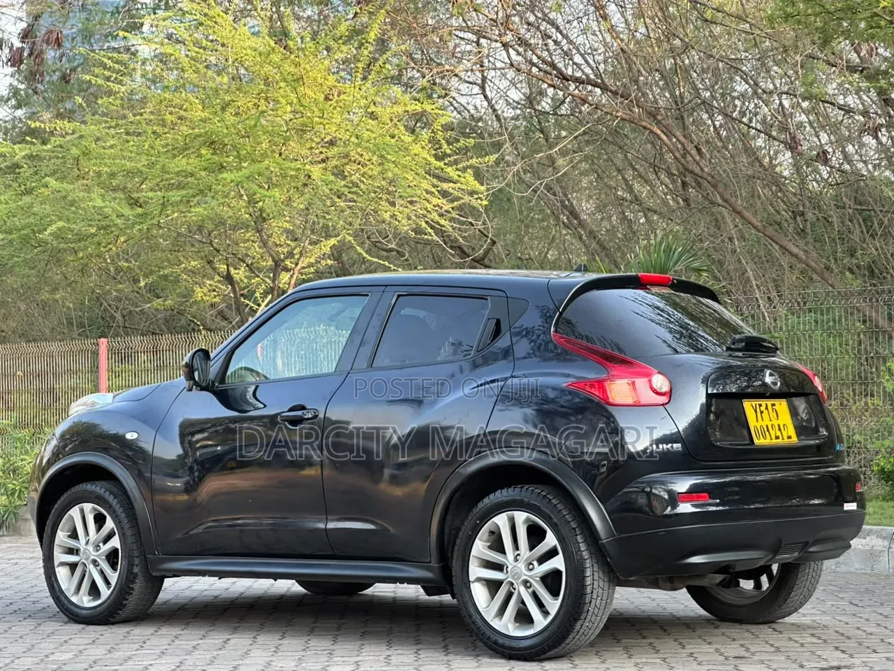 Nissan Juke 2011 Black