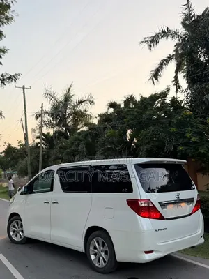 Toyota Alphard 2011 White