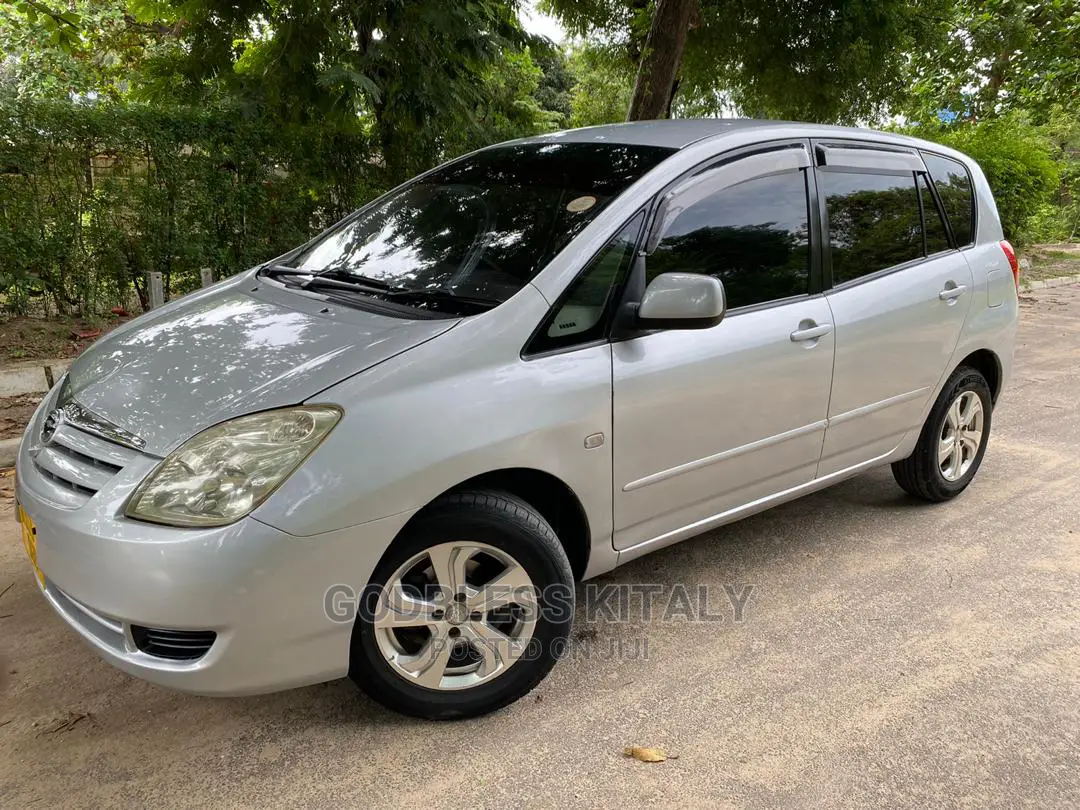 Toyota Corolla Spacio 2003 Silver