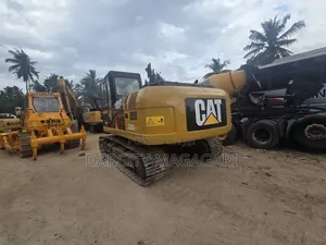 Cat 320d EXCAVATOR