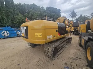 Cat 320d EXCAVATOR