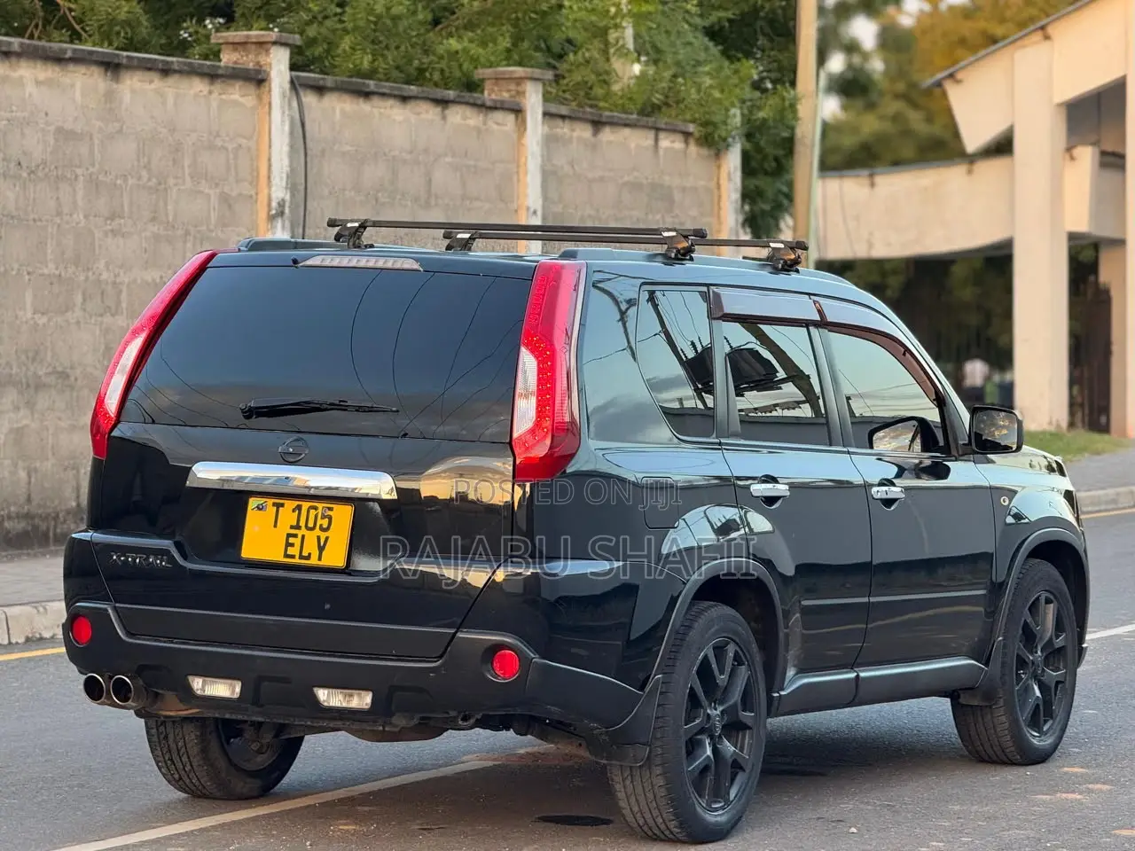 Nissan X-Trail 2.0 Petrol XE 2012 Black