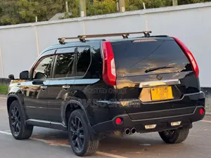 Nissan X-Trail 2.0 Petrol XE 2012 Black