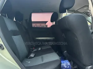 Toyota IST 2006