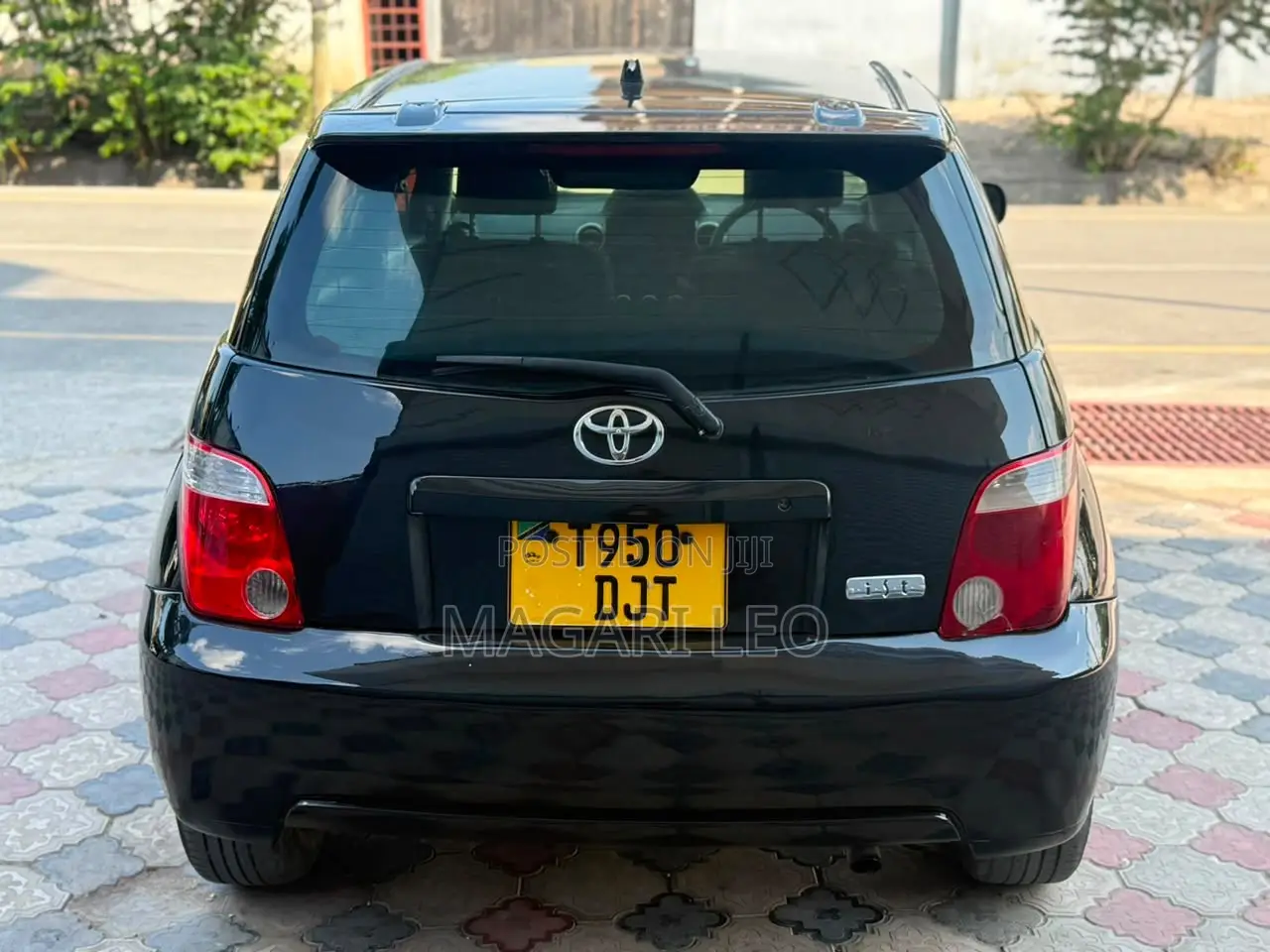 Toyota IST 2005 Black