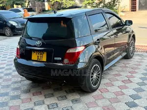 Toyota IST 2005 Black
