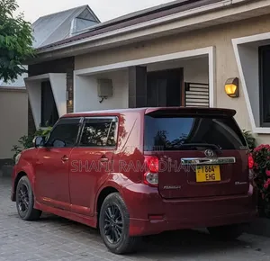 Toyota Corolla Rumion 2015 Maroon