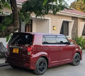 Toyota Corolla Rumion 2015 Maroon