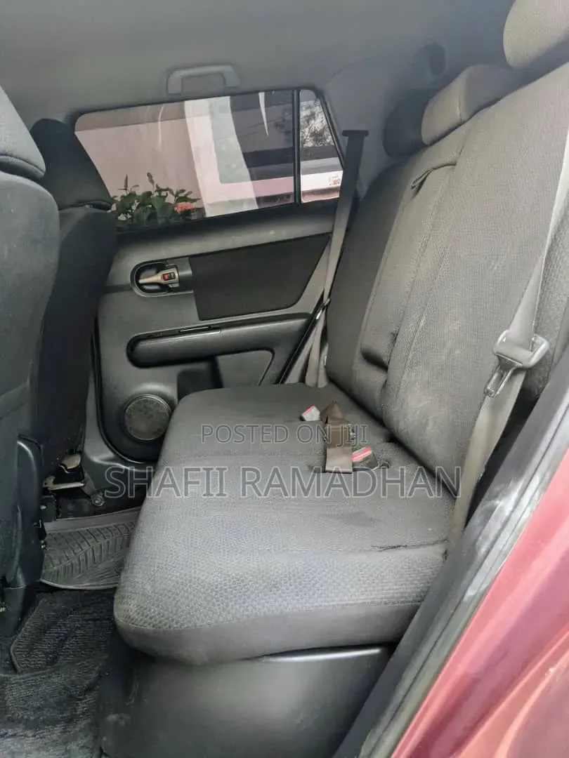 Toyota Corolla Rumion 2015 Maroon
