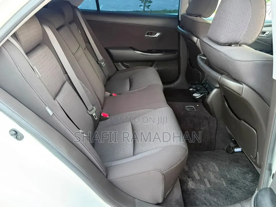 Toyota Crown 2020 White