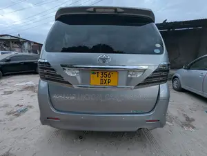 Toyota Alphard 2007