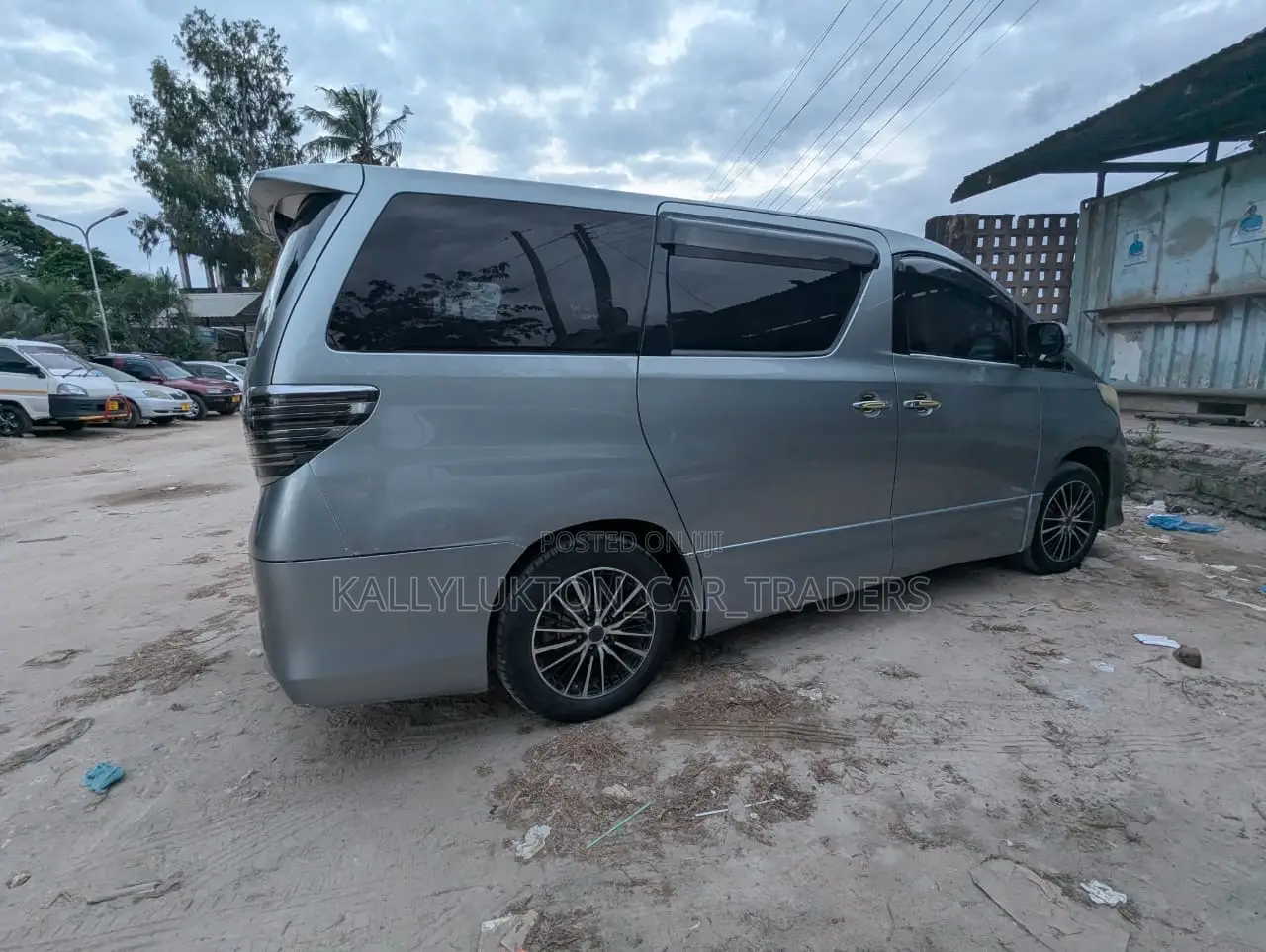 Toyota Alphard 2007