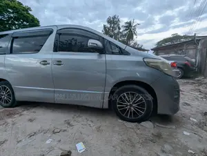 Toyota Alphard 2007
