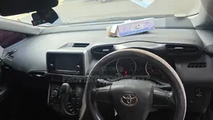 Toyota Wish 2012 Maroon