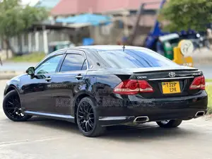 Toyota Crown 2009
