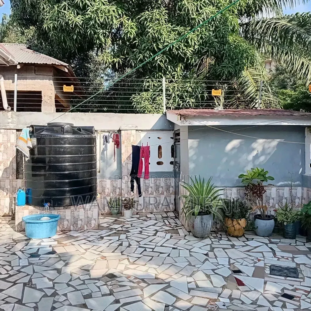 3bdrm Bungalow in Nyumba, Kinyerezi for sale