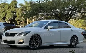 Toyota Crown 2009 White
