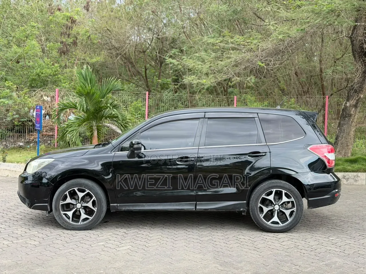 Subaru Forester 2014 Black