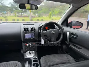 Nissan Dualis 2008 Red
