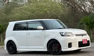 Toyota Corolla Rumion 2009 White