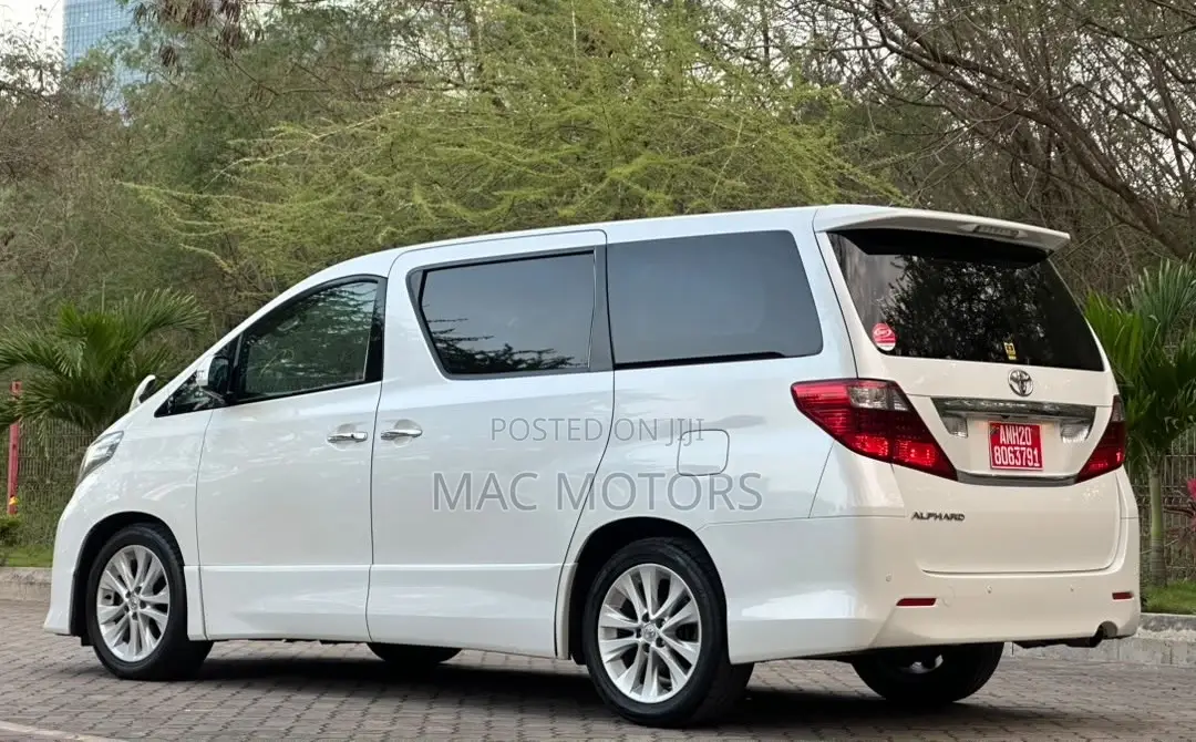 Toyota Alphard 2009 White