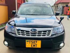 Subaru Forester 2012 Black