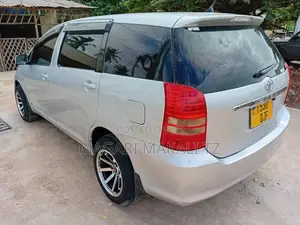 Toyota Wish 2004 Silver