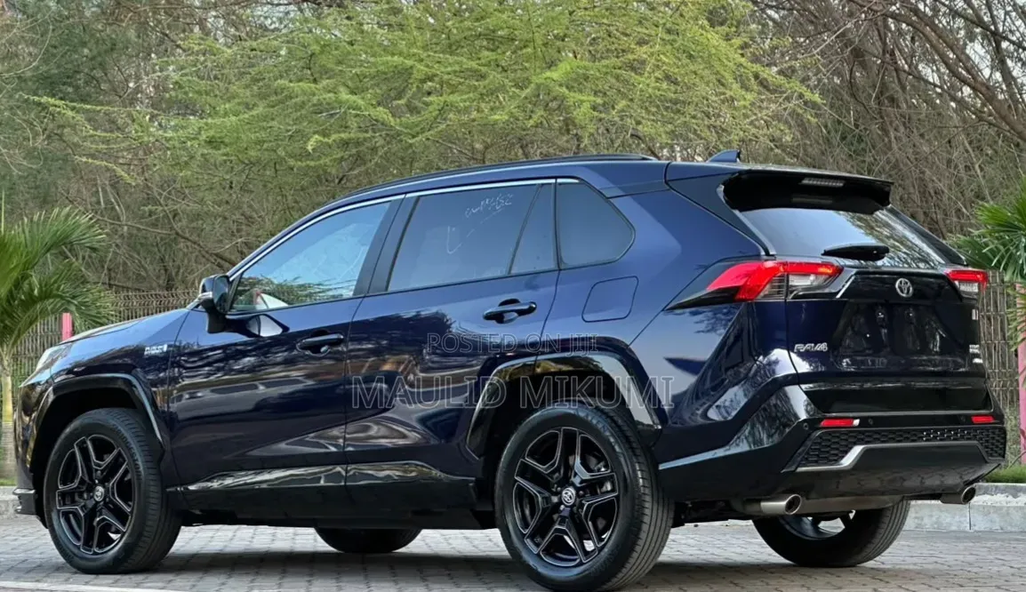 Toyota RAV4 Hybrid 2023 Black
