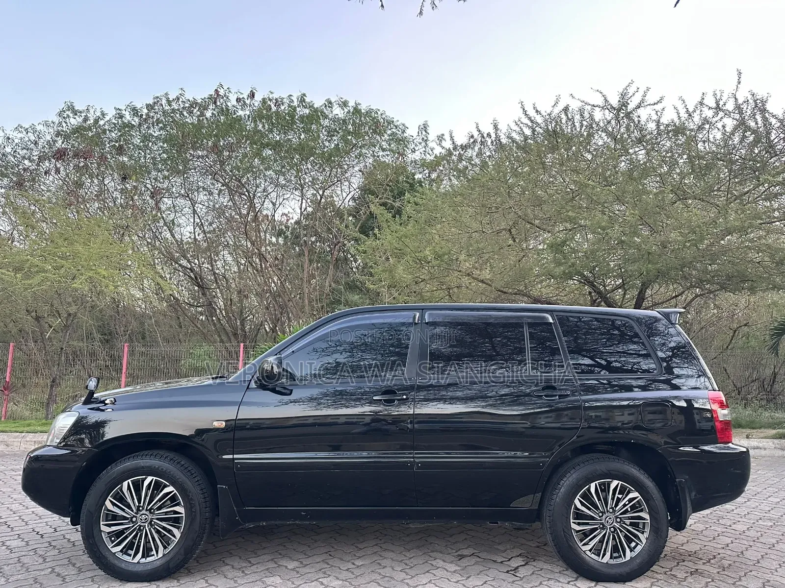 Toyota Kluger 2005
