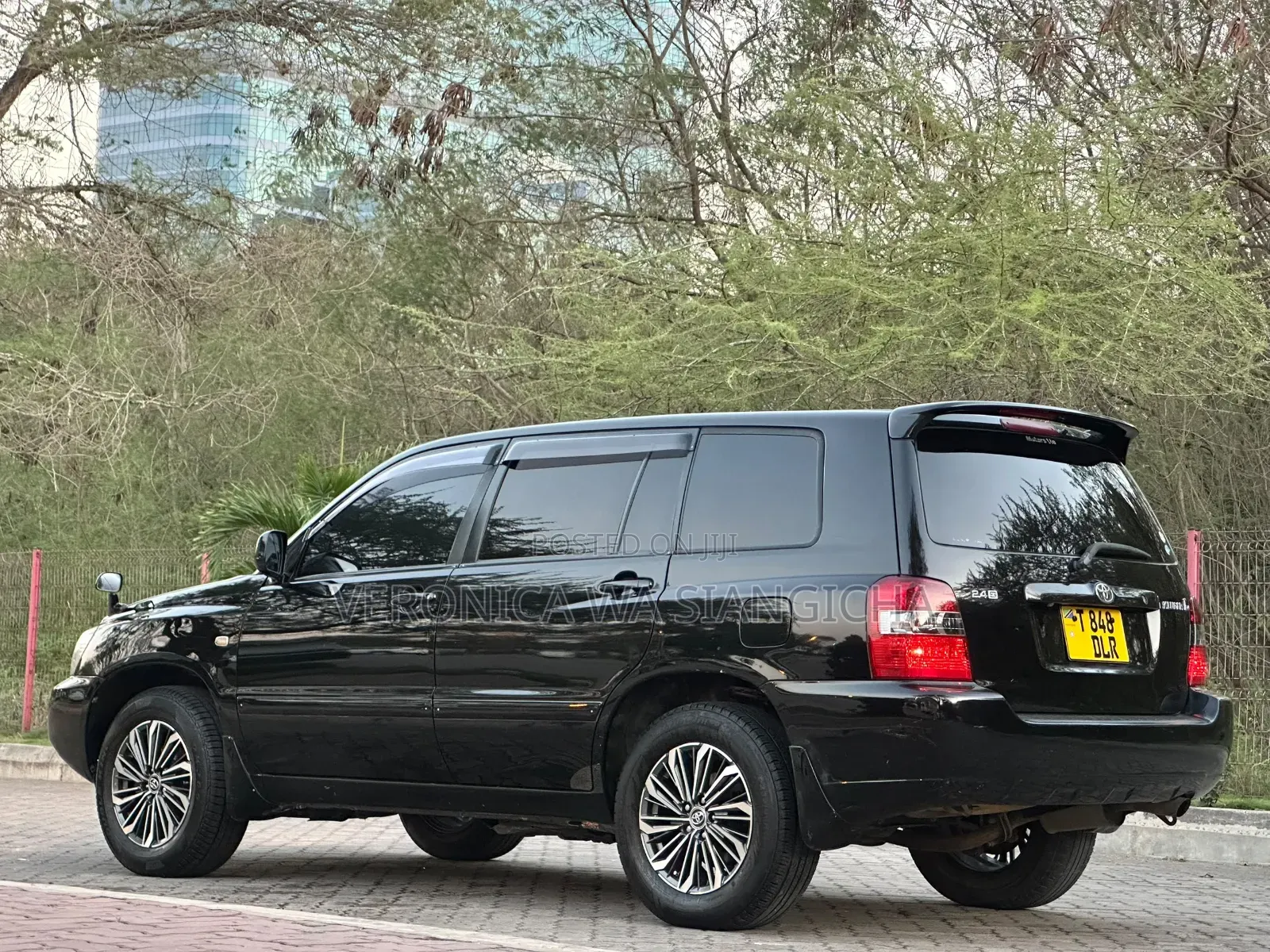 Toyota Kluger 2005