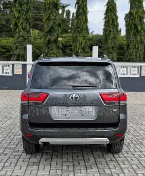 Toyota Land Cruiser 2024 Gray