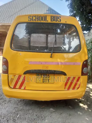 Hyundai H-100 1991 Yellow