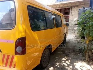 Hyundai H-100 1991 Yellow