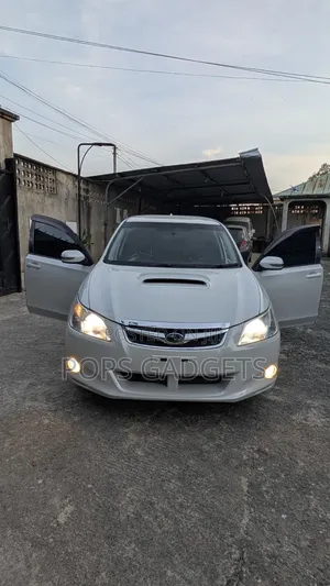 Subaru Exiga 2010 Pearl