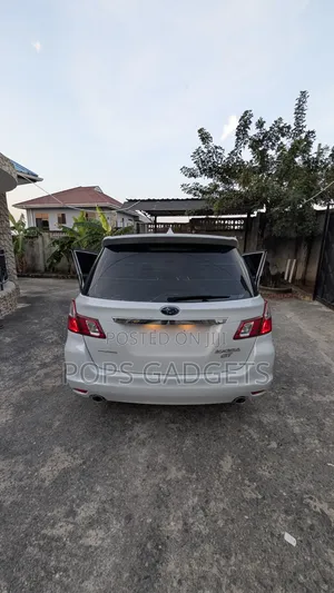 Subaru Exiga 2010 Pearl