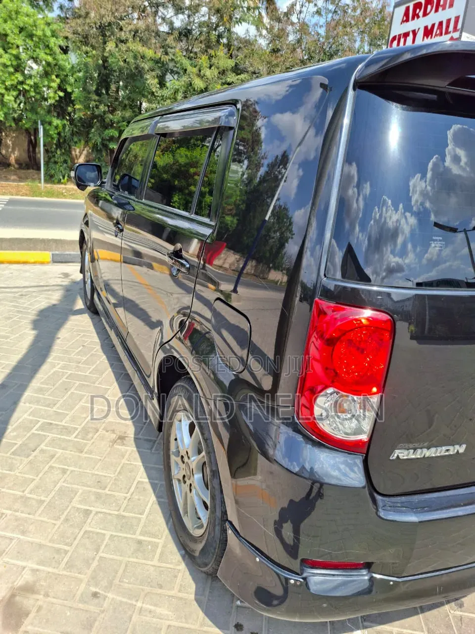 Toyota Corolla Rumion 2008 Black