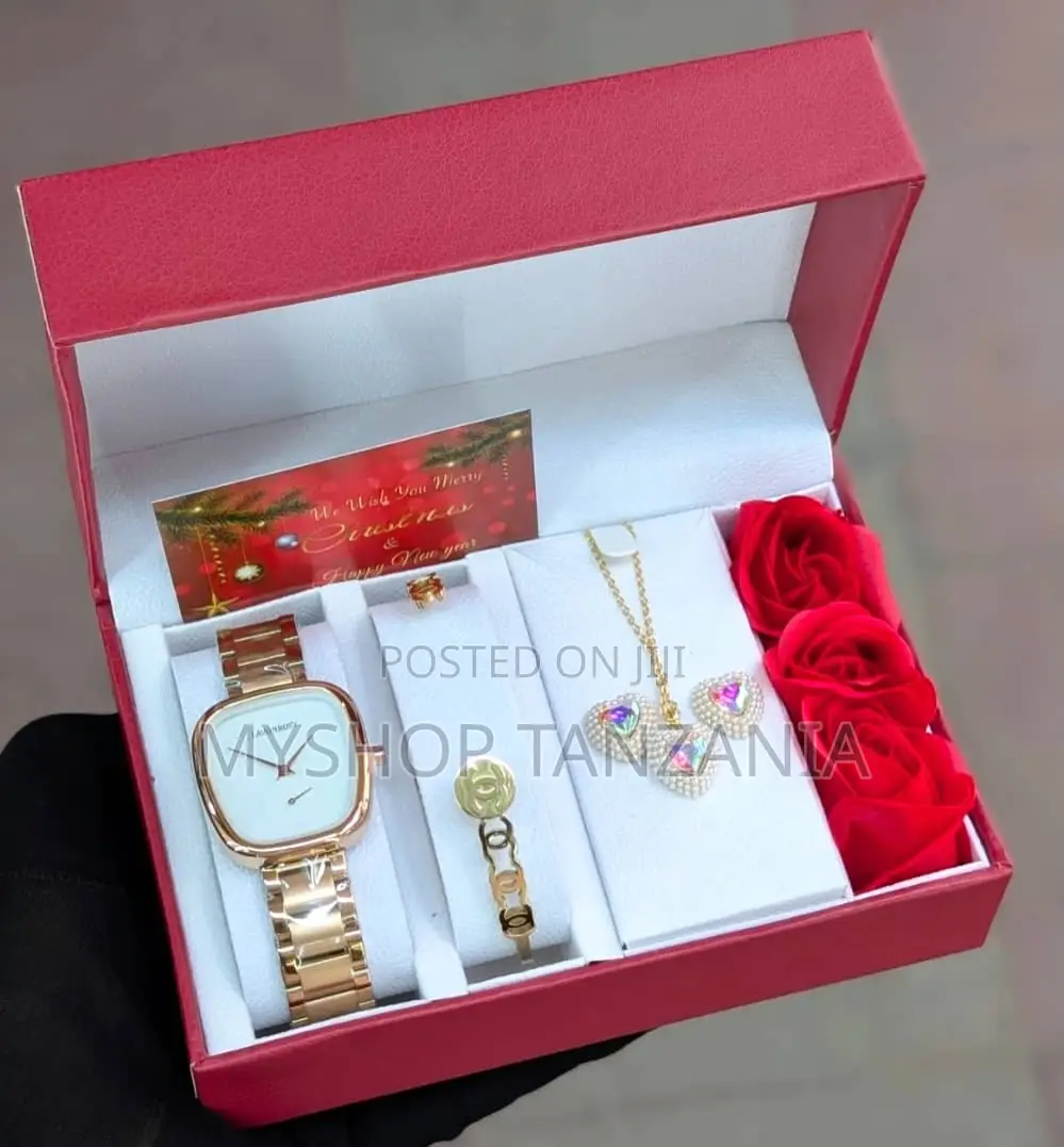 Ladies' Watch Combo Set a Stainless Steel Bracelet Watch