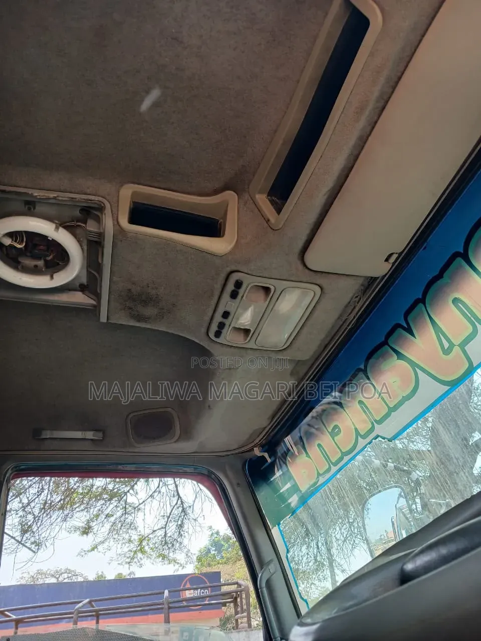 Mitsubishi Fuso 2002 Blue