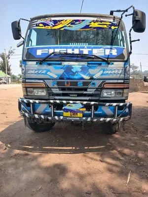 Mitsubishi Fuso 2002 Blue
