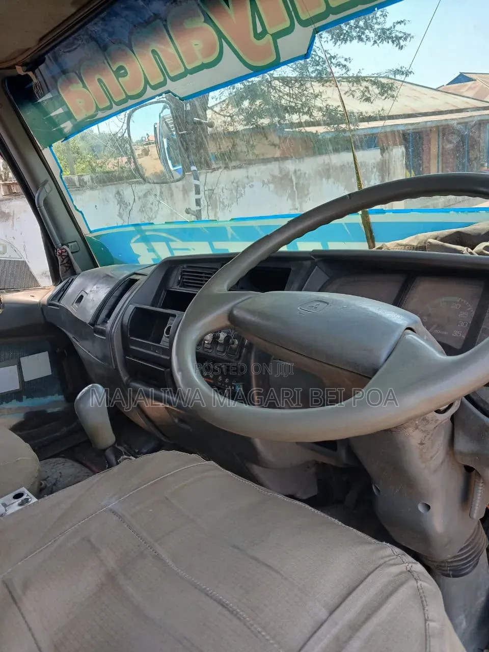 Mitsubishi Fuso 2002 Blue