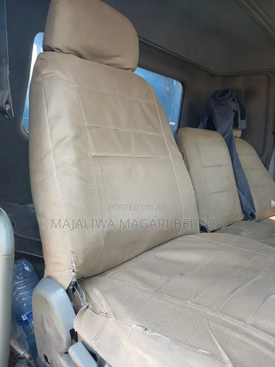 Mitsubishi Fuso 2002 Blue