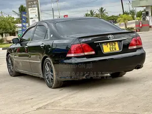 Toyota Crown 2006 Black