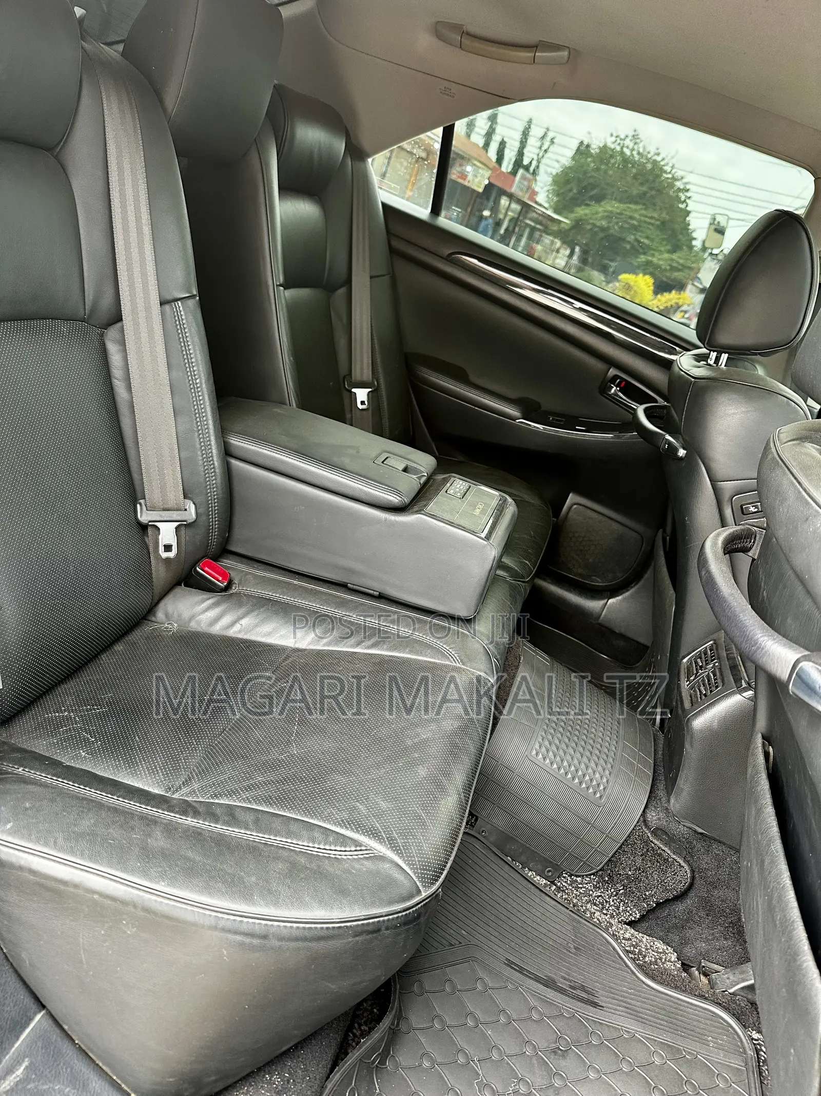 Toyota Crown 2006 Black
