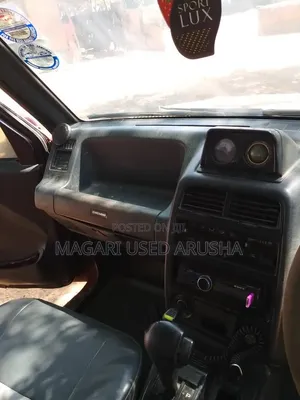 Suzuki Escudo 1997 Red