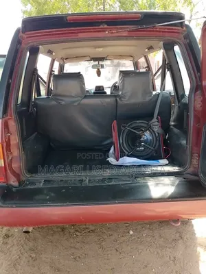 Suzuki Escudo 1997 Red