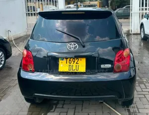 Toyota IST 2003 Black